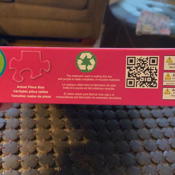 Twist of Color Springbok Puzzles 500 piece puzzle multi color crayons - Picture 13 of 13